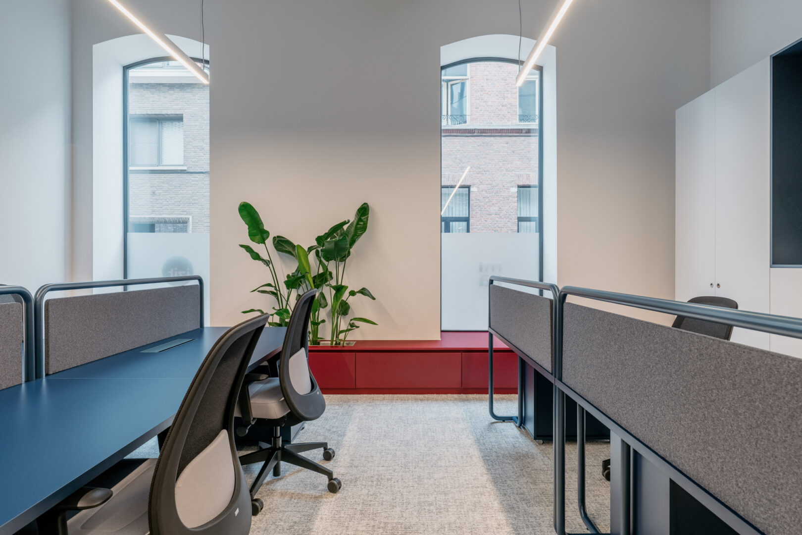 DI-desk interieur-izit-Hannelore Veelaert-A7406435-HDR-lo res